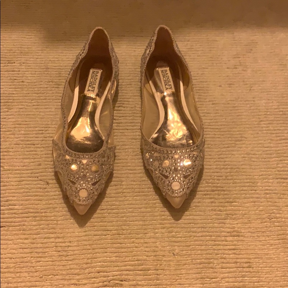 Badgley Mischka Size 7 flats